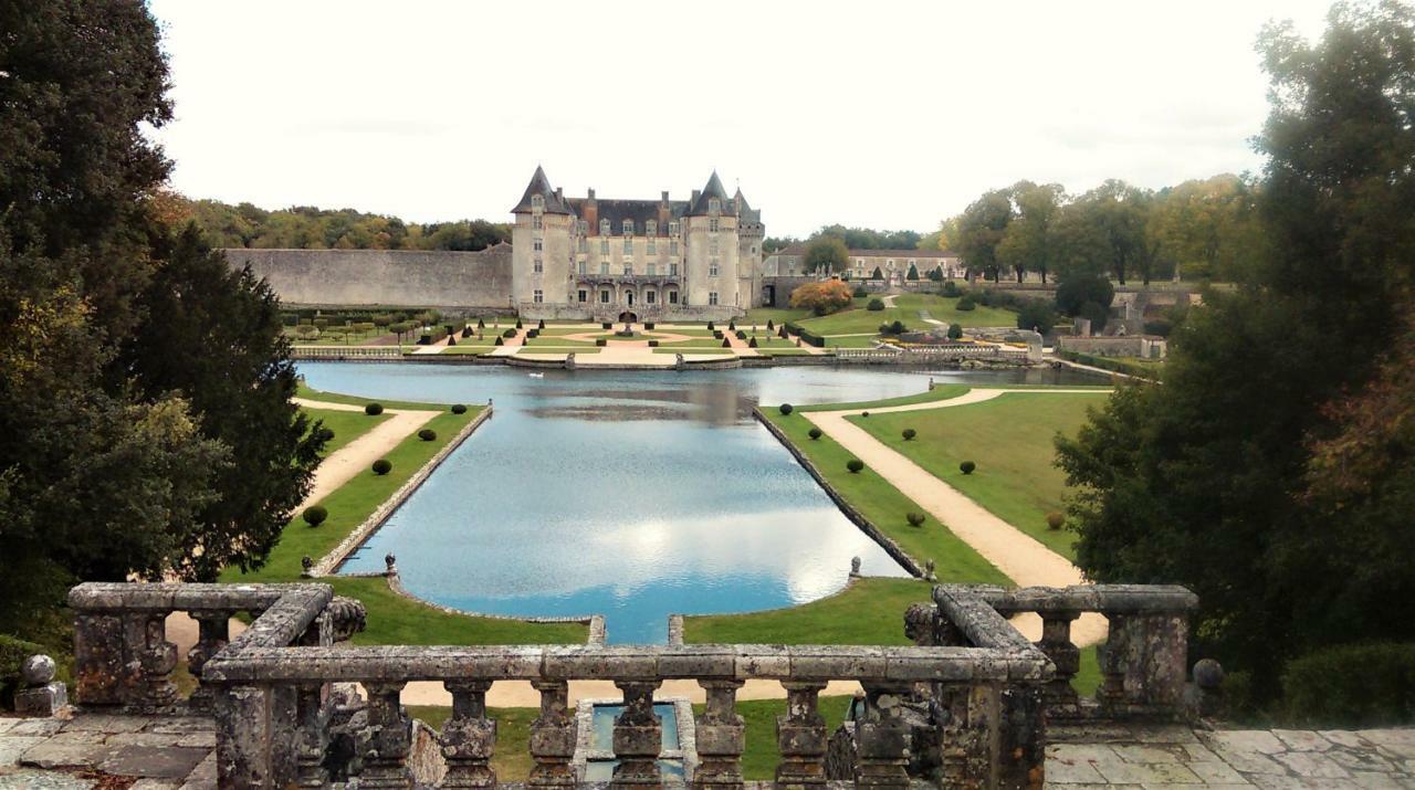 Les Gites Du Vigneron Et Cd'H Saint-Seurin-de-Palenne Экстерьер фото
